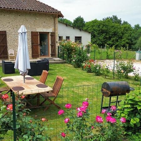 Апартаменты Chez Lucia A 15Min De Perigueux A 6Km Autoroute A89 Eglise-Neuve-de-Vergt Экстерьер фото